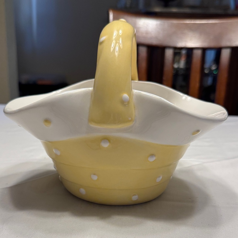 Vtg Pacific Rim hand painted yellow and White Polka Dot Ceramic Basket.